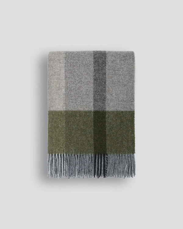 Baya nz wool throw plaid throw blanket in grey, charcoal and green, with tasseled fringe