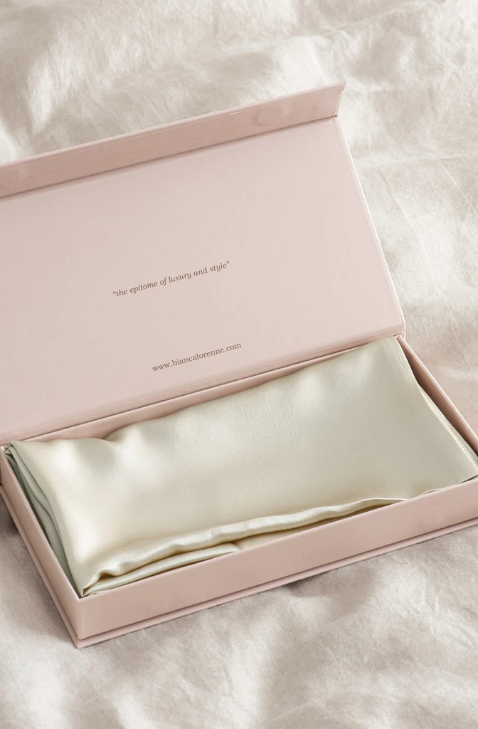 Beautiful silk pillowcase in champagne colour, in a gift box, by Bianca Lorenne