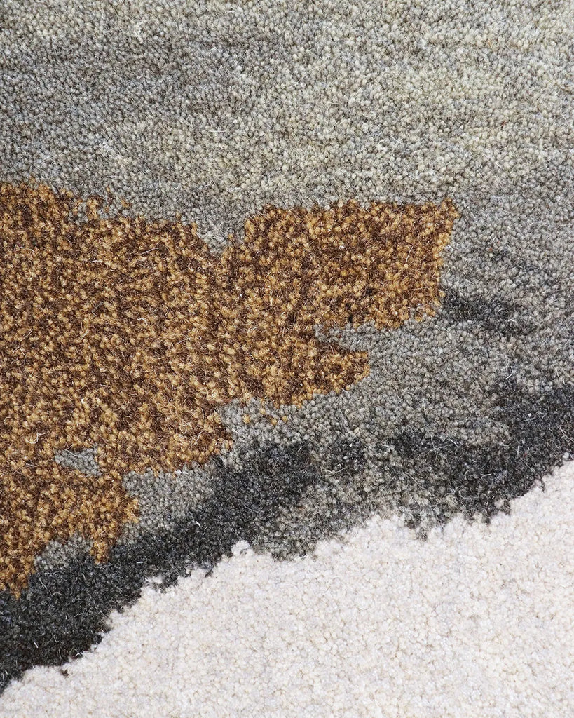 Close up of the cut pile in the Baya 'Uluru' round floor rug